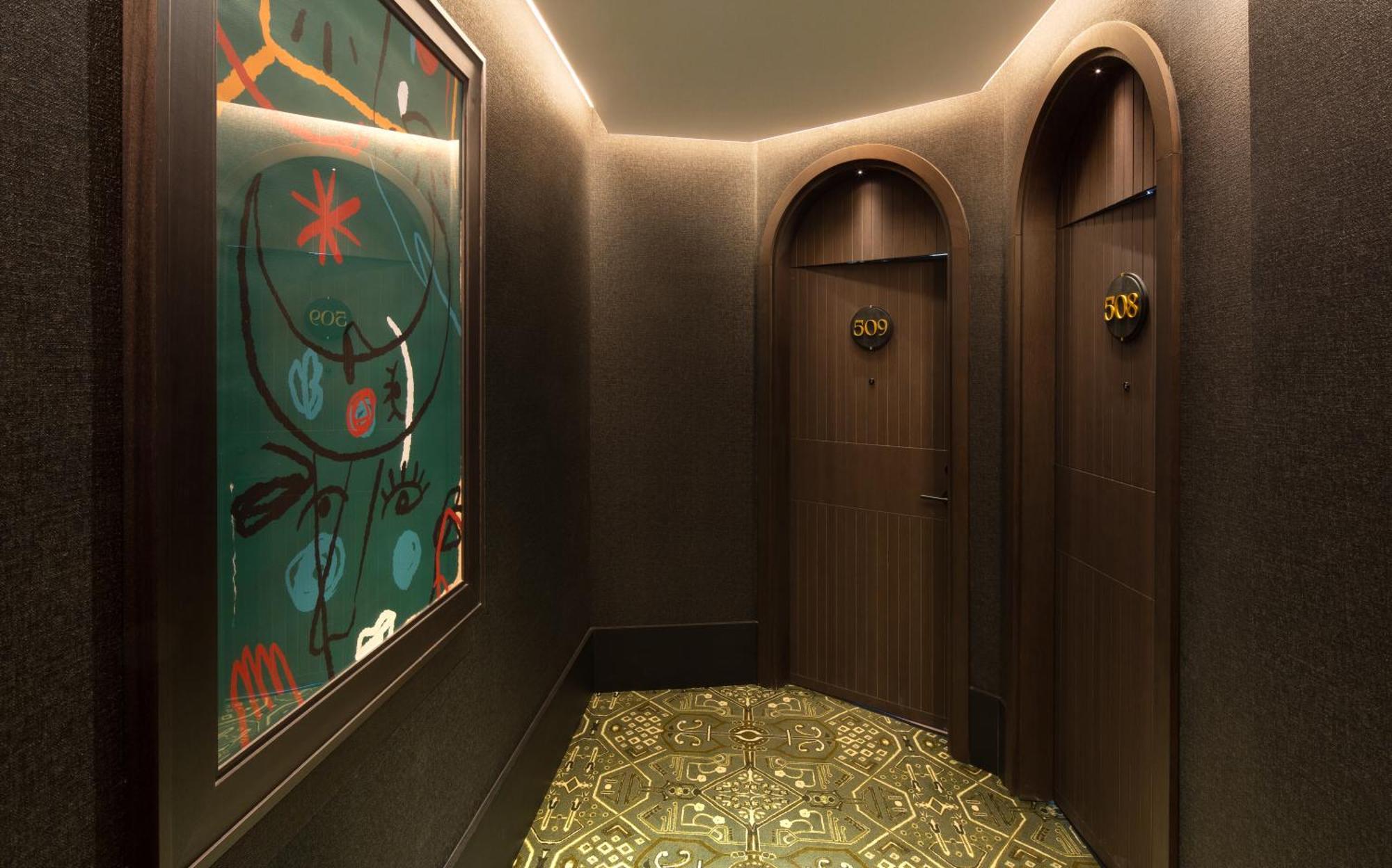 Montera Madrid, Curio Collection By Hilton Madrid